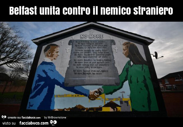 Belfast unita contro il nemico straniero