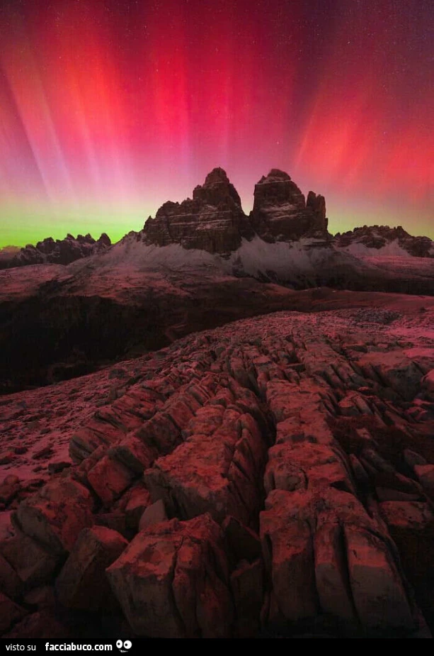 Aurora Boreale sulle Dolomiti. *La bellezza delle cose esiste nella mente che le contempla. * - David Hume