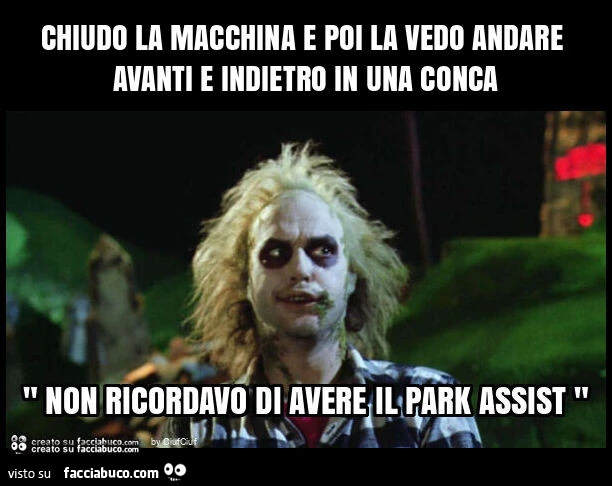 Chiudo la macchina e poi la vedo andare avanti e indietro in una conca