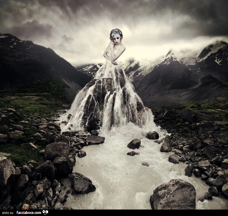 Karolina Ryvolova crea foto surreali di Donne come Dee creatici di Vita&hellip; Goddesses