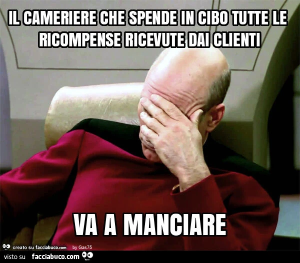 Il cameriere che spende in cibo tutte le ricompense ricevute dai clienti va a manciare