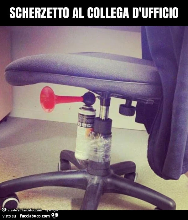 Scherzetto al collega d'ufficio