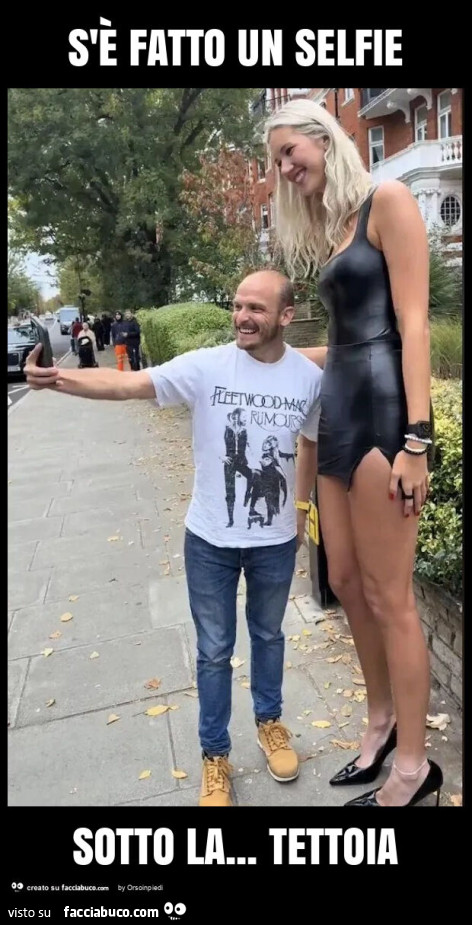 S'è fatto un selfie sotto la&hellip; tettoia