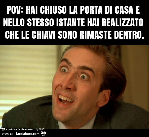 Pov: hai chiuso la porta di casa e nello stesso istante hai realizzato che le chiavi sono rimaste dentro