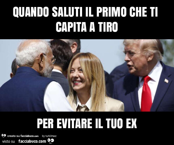 Quando saluti il primo che ti capita a tiro per evitare il tuo ex