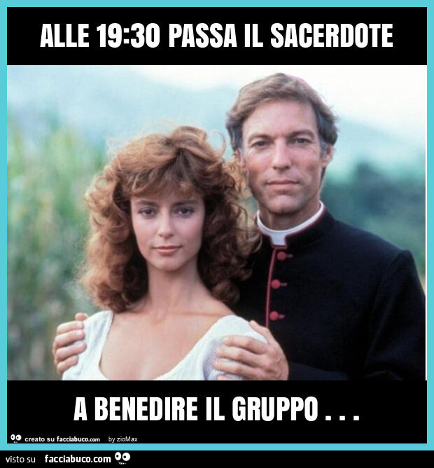 Alle 19: 30 passa il sacerdote a benedire il gruppo