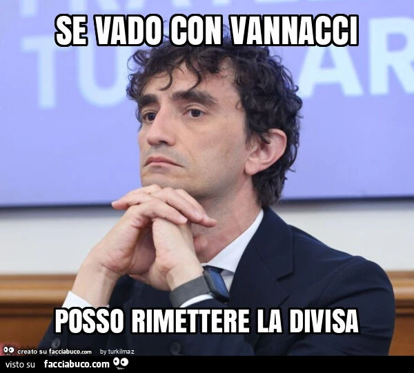 Se vado con vannacci posso rimettere la divisa