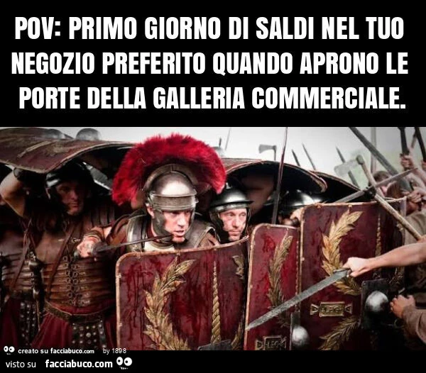 Pov: primo giorno di saldi nel tuo negozio preferito quando aprono le porte della galleria commerciale